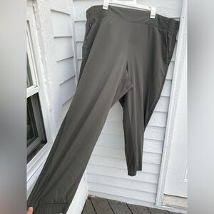 Athleta Brooklyn Jogger Size 24 Charcoal Chinos